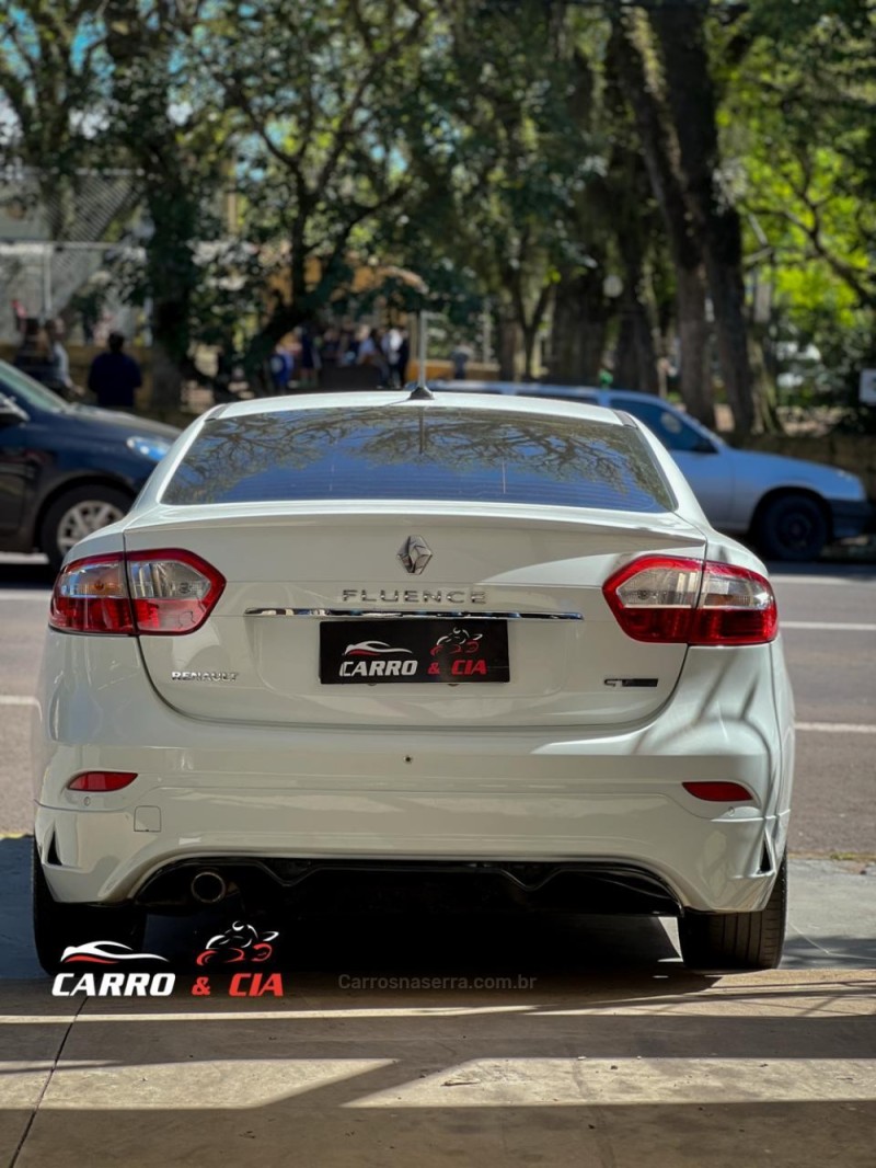 FLUENCE 2.0 GT 16V TURBO GASOLINA 4P MANUAL - 2014 - SANTA CRUZ DO SUL