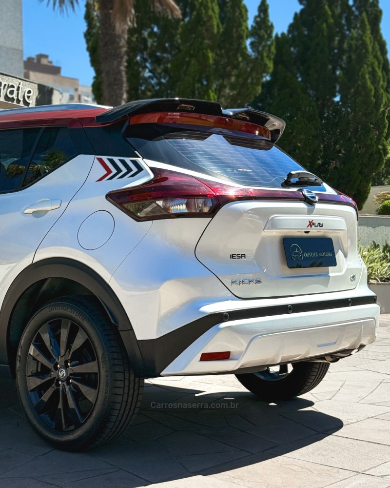 KICKS 1.6 XPLAY 16V FLEX 4P AUTOMÁTICO - 2022 - NOVO HAMBURGO