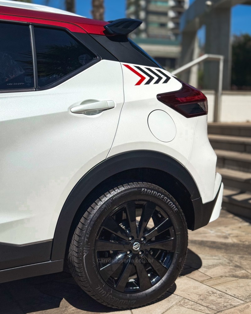 KICKS 1.6 XPLAY 16V FLEX 4P AUTOMÁTICO - 2022 - NOVO HAMBURGO