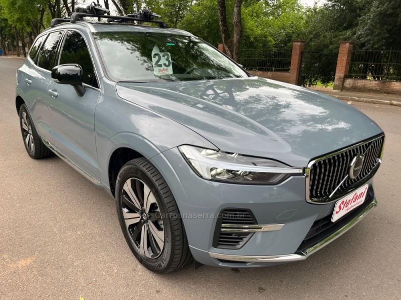 XC60 2.0 T8 RECHARGE PLUS AWD HIBRIDO 4P AUTOMÁTICO - 2023 - FELIZ