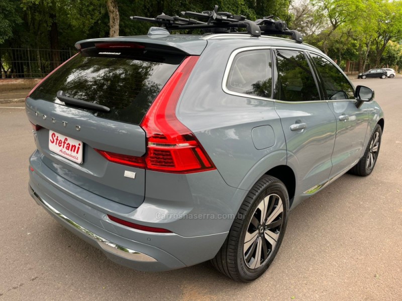 XC60 2.0 T8 RECHARGE PLUS AWD HIBRIDO 4P AUTOMÁTICO - 2023 - FELIZ