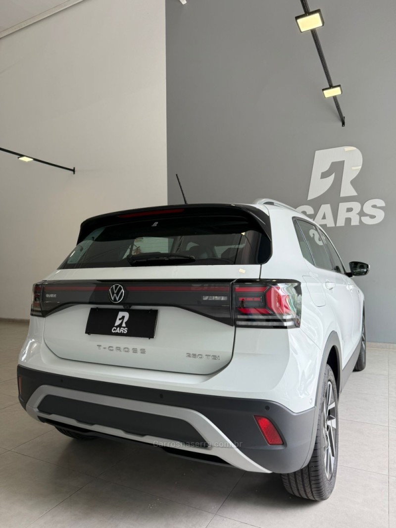 T-CROSS 1.4 HIGHLINE TSI 16V FLEX 4P AUTOMÁTICO - 2025 - LAJEADO