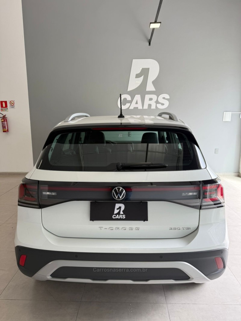 T-CROSS 1.4 HIGHLINE TSI 16V FLEX 4P AUTOMÁTICO - 2025 - LAJEADO