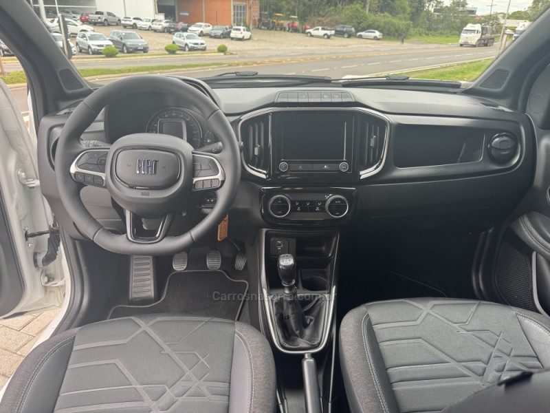 STRADA 1.3 VOLCANO CD 8V FLEX 4P MANUAL - 2025 - VERANóPOLIS