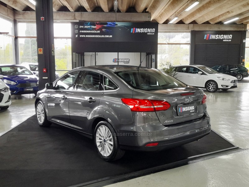 FOCUS 2.0 TITANIUM FASTBACK 16V FLEX 4P AUTOMÁTICO - 2016 - CAXIAS DO SUL