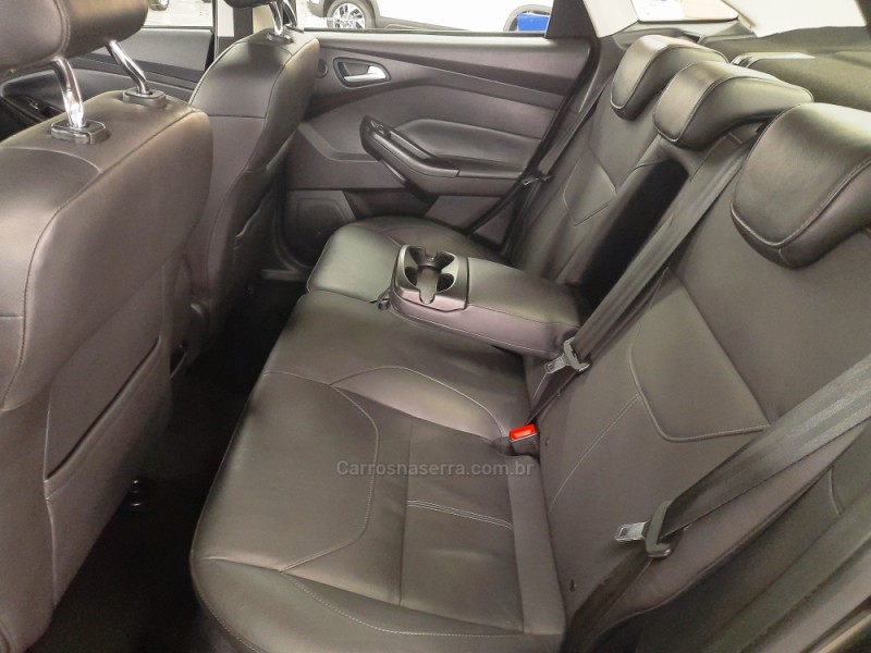 FOCUS 2.0 TITANIUM FASTBACK 16V FLEX 4P AUTOMÁTICO - 2016 - CAXIAS DO SUL