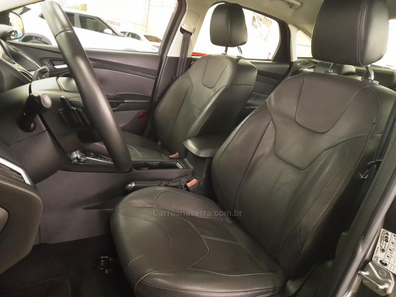 FOCUS 2.0 TITANIUM FASTBACK 16V FLEX 4P AUTOMÁTICO - 2016 - CAXIAS DO SUL