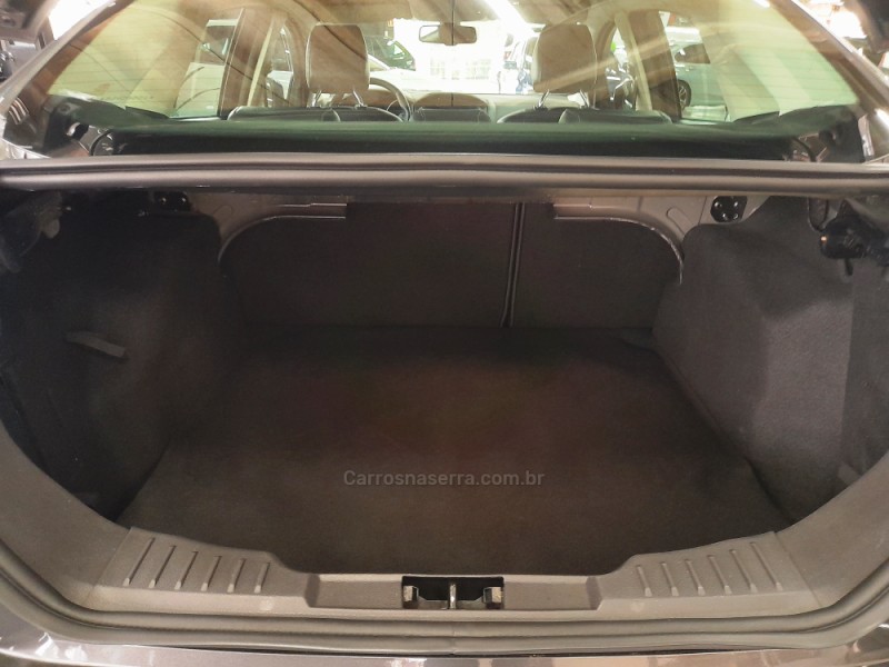 FOCUS 2.0 TITANIUM FASTBACK 16V FLEX 4P AUTOMÁTICO - 2016 - CAXIAS DO SUL