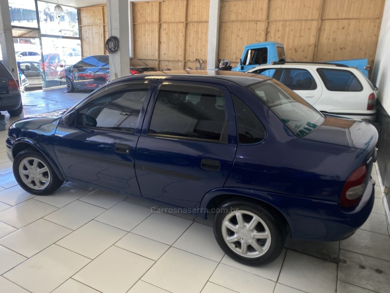 CORSA 1.0 MPFI SEDAN 8V GASOLINA 4P MANUAL - 2000 - CAXIAS DO SUL
