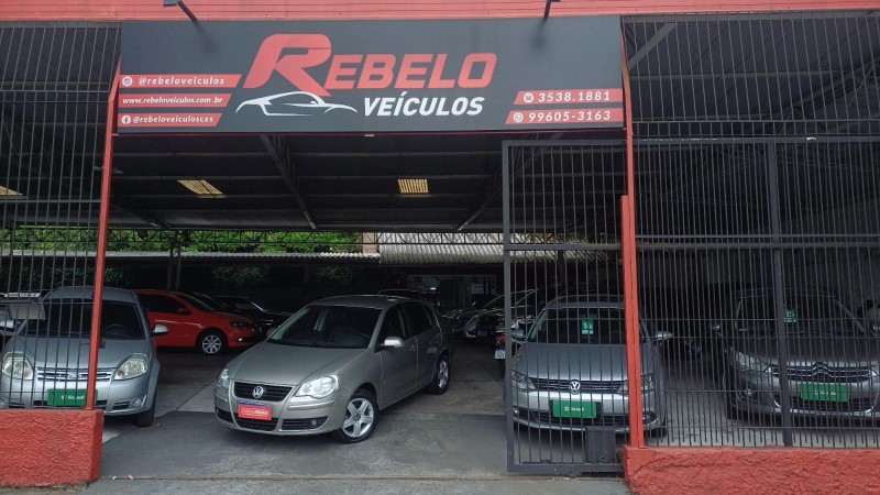 POLO SEDAN 1.6 MI COMFORTLINE 8V FLEX 4P AUTOMATIZADO - 2011 - CAXIAS DO SUL