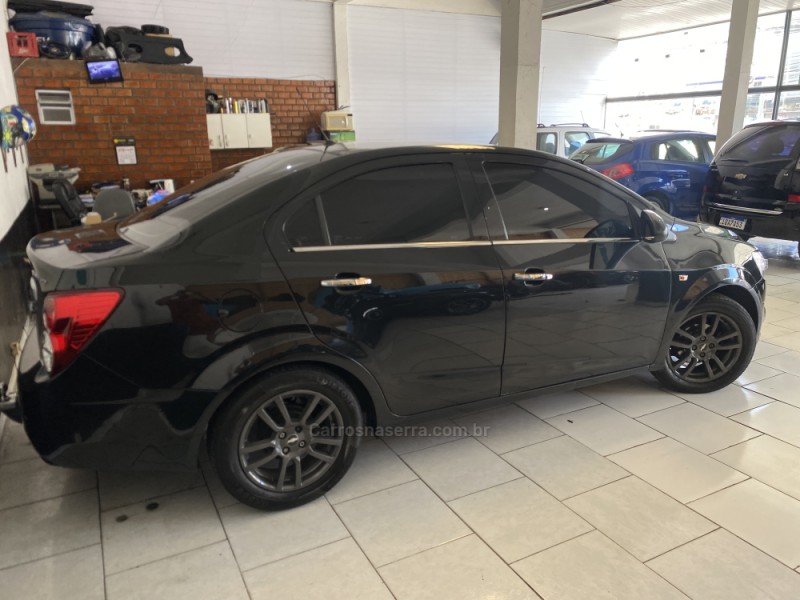 SONIC 1.6 LTZ SEDAN 16V FLEX 4P AUTOMÁTICO - 2014 - CAXIAS DO SUL