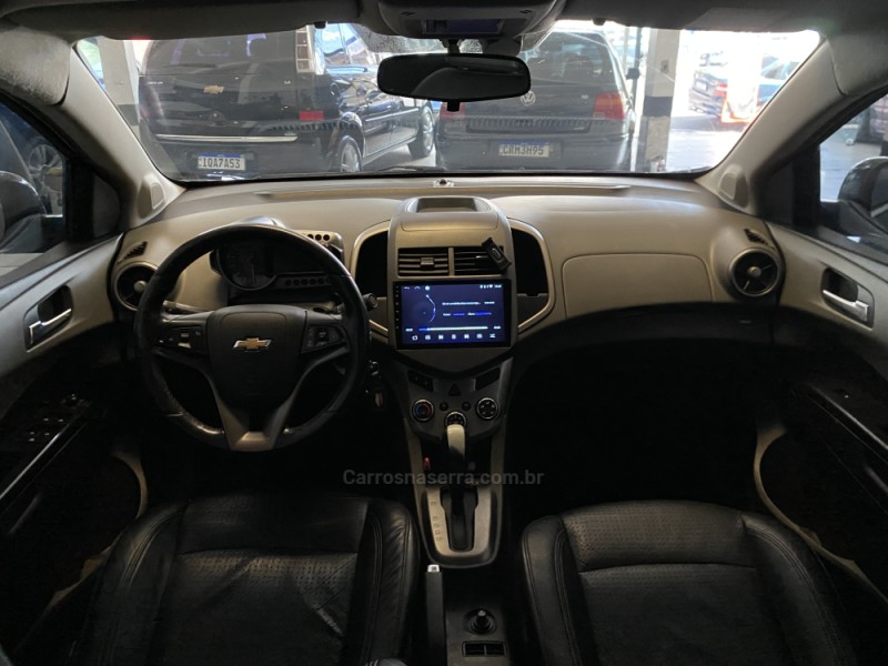 SONIC 1.6 LTZ SEDAN 16V FLEX 4P AUTOMÁTICO - 2014 - CAXIAS DO SUL