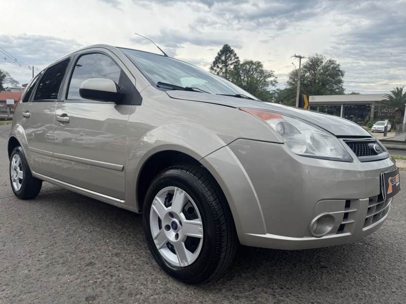 FIESTA 1.0 MPI 8V GASOLINA 4P MANUAL - 2008 - DOIS IRMãOS