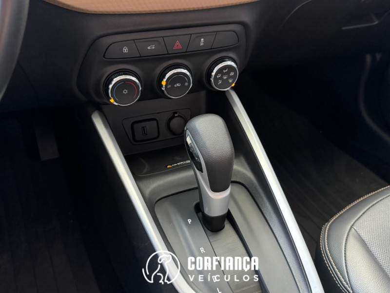 ONIX 1.0	PREMIER PLUS 8V TURBO FLEX 4P AUTOMÁTICO - 2023 - BENTO GONçALVES