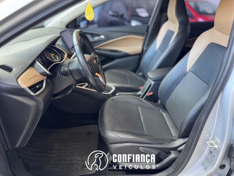 ONIX 1.0	PREMIER PLUS 8V TURBO FLEX 4P AUTOMÁTICO - 2023 - BENTO GONçALVES