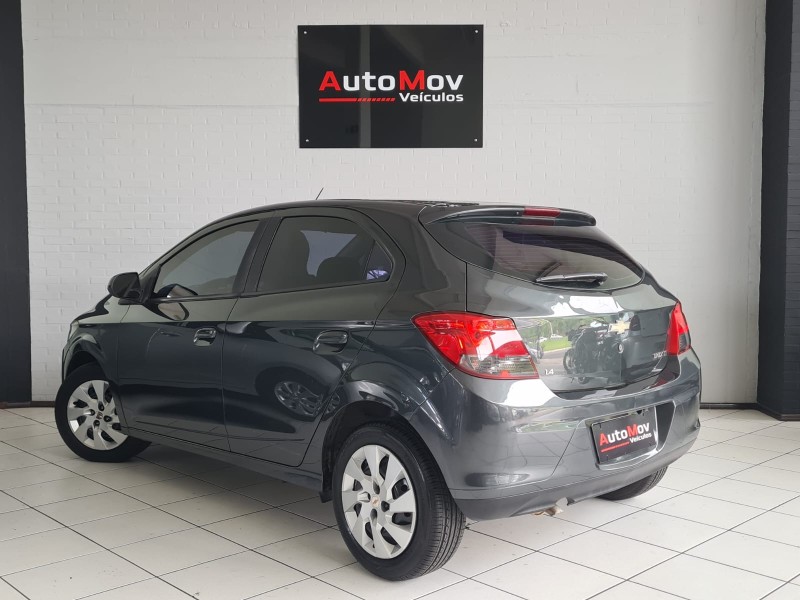 ONIX 1.4 MPFI LT 8V FLEX 4P MANUAL - 2016 - CAXIAS DO SUL