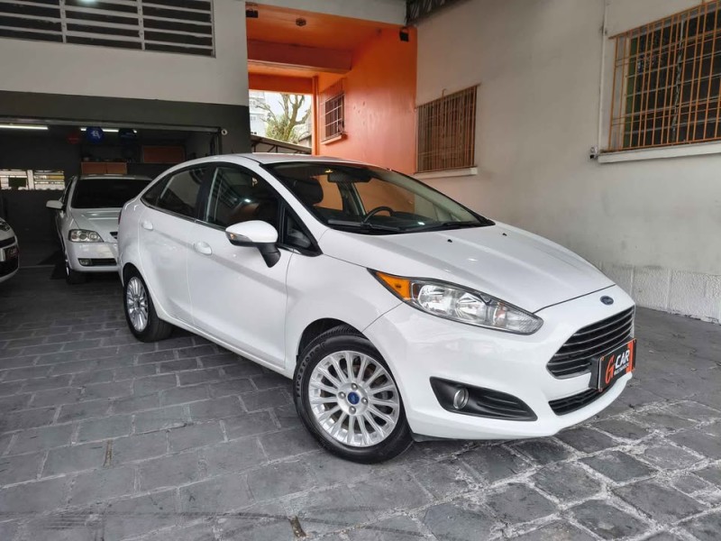 FIESTA 1.6 TITANIUM SEDAN 16V FLEX 4P AUTOMÁTICO - 2015 - CAXIAS DO SUL