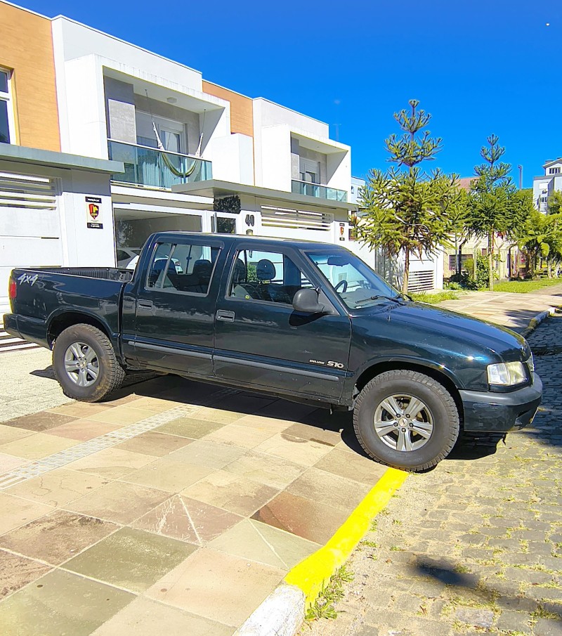 S10 2.5 DELUXE 4X4 CD 8V DIESEL 4P MANUAL - 1999 - FARROUPILHA
