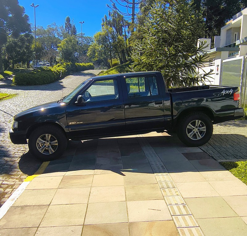S10 2.5 DELUXE 4X4 CD 8V DIESEL 4P MANUAL - 1999 - FARROUPILHA