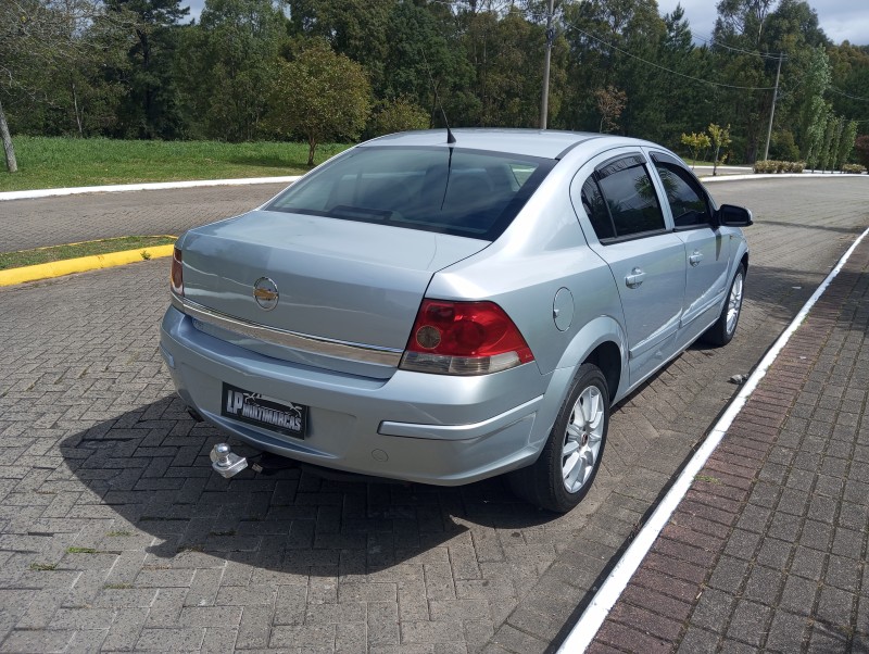 VECTRA 2.0 MPFI EXPRESSION 8V 140CV FLEX 4P MANUAL - 2008 - CAXIAS DO SUL