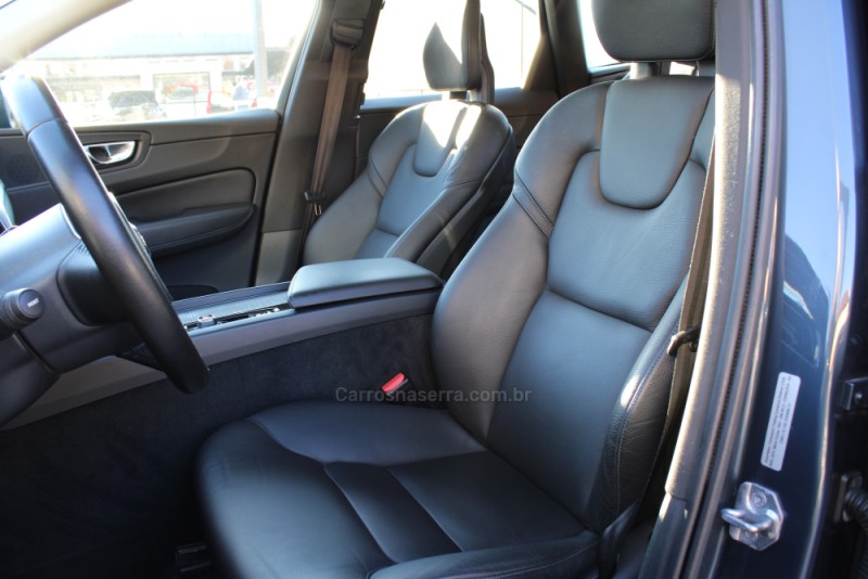 XC60 2.0 T5 MOMENTUM GASOLINA 4P AUTOMÁTICO - 2018 - CAXIAS DO SUL