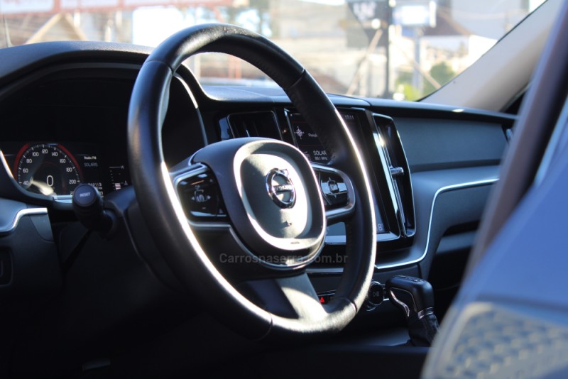 XC60 2.0 T5 MOMENTUM GASOLINA 4P AUTOMÁTICO - 2018 - CAXIAS DO SUL