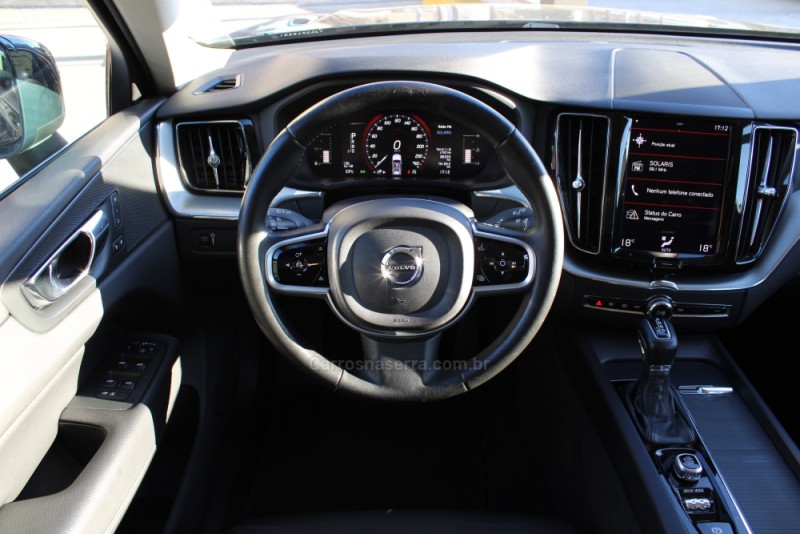 XC60 2.0 T5 MOMENTUM GASOLINA 4P AUTOMÁTICO - 2018 - CAXIAS DO SUL