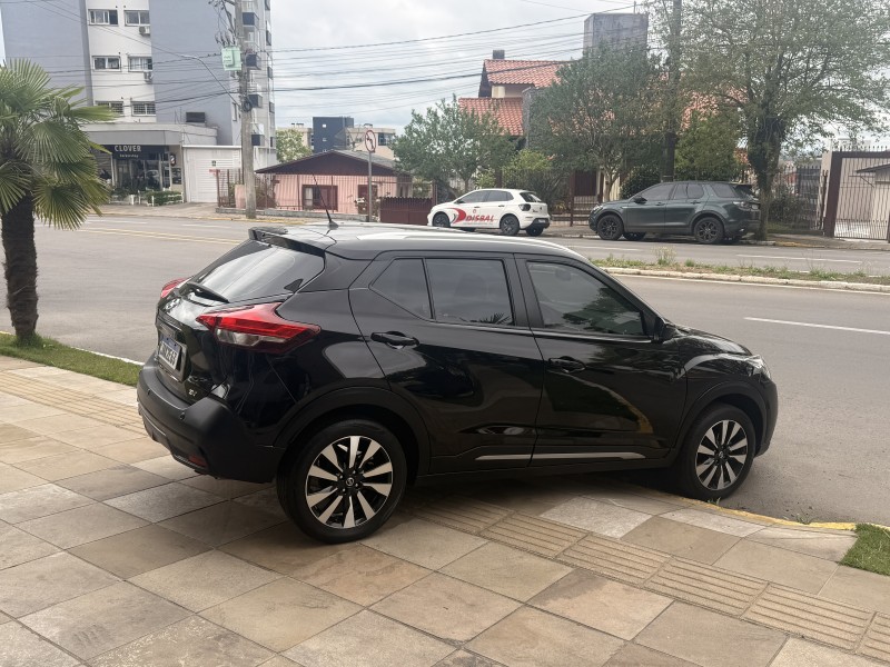 KICKS 1.6 16V FLEX SV 4P XTRONIC - 2021 - FARROUPILHA