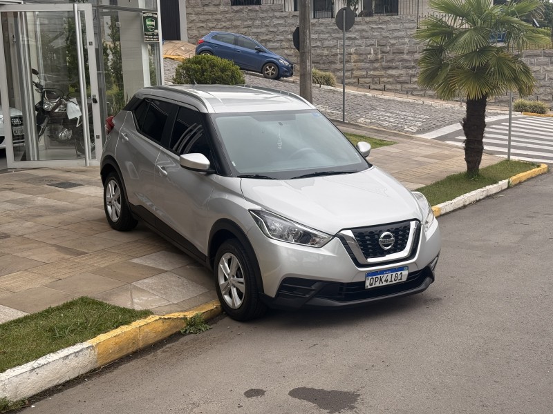 KICKS 1.6 16V FLEX S 4P MANUAL - 2019 - FARROUPILHA