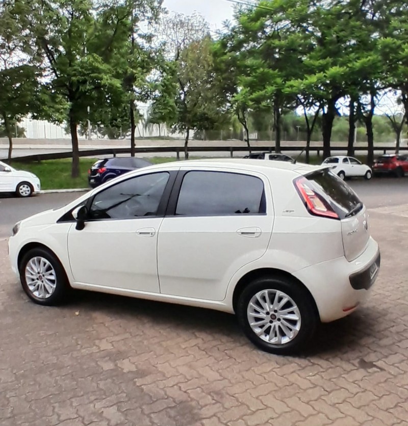 PUNTO 1.6 ESSENCE 16V FLEX 4P MANUAL - 2016 - ESTâNCIA VELHA