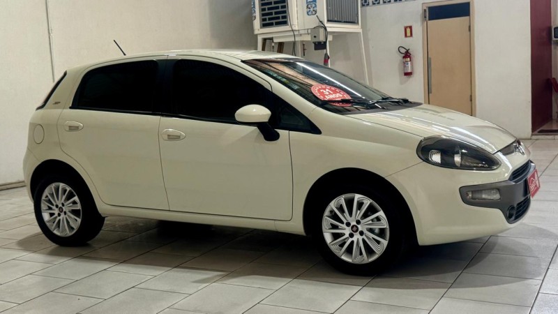 PUNTO 1.6 ESSENCE 16V FLEX 4P MANUAL - 2016 - ESTâNCIA VELHA