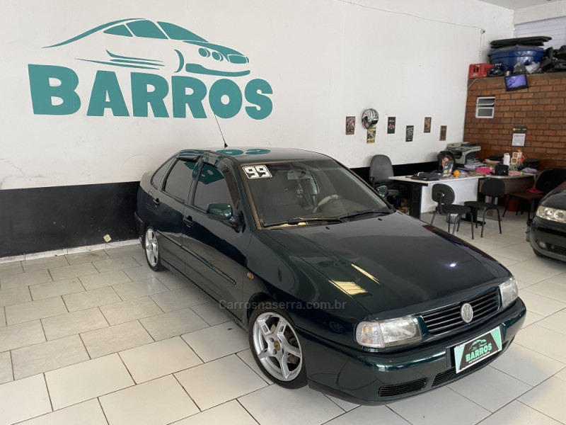 POLO 1.8 MI CLASSIC SEDAN 8V GASOLINA 4P MANUAL - 1999 - CAXIAS DO SUL