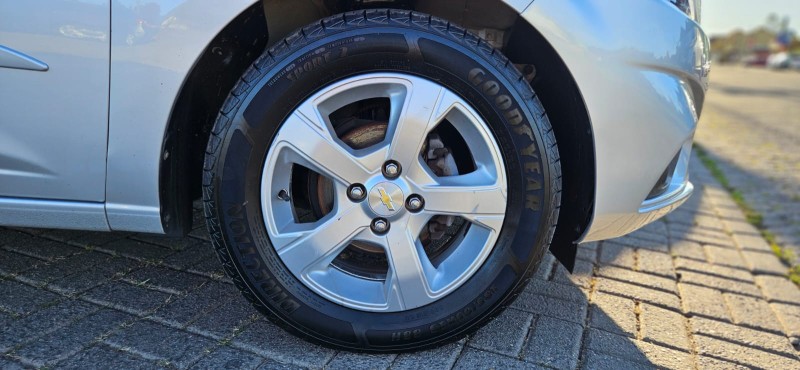 PRISMA 1.4 MPFI LT 8V FLEX 4P MANUAL - 2019 - CANELA