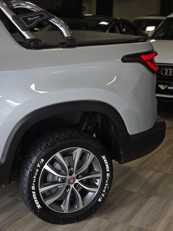 TORO 2.0 16V TURBO DIESEL VOLCANO AT9 4X4 AUTOMÁTICO - 2019 - CAXIAS DO SUL