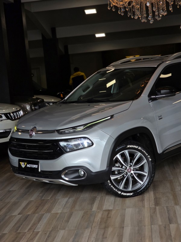 TORO 2.0 16V TURBO DIESEL VOLCANO AT9 4X4 AUTOMÁTICO - 2019 - CAXIAS DO SUL