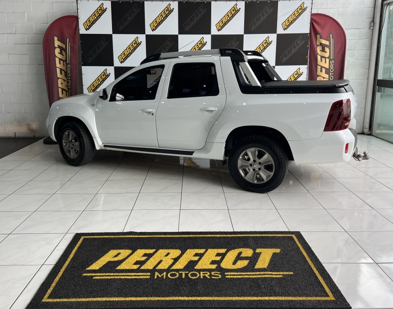 OROCH 1.6 16V DYNAMIQUE FLEX 4P MANUAL - 2020 - PORTãO