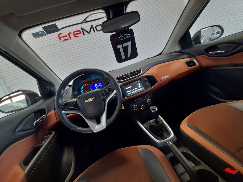 ONIX 1.4 MPFI ACTIV 8V FLEX 4P MANUAL - 2017 - ERECHIM