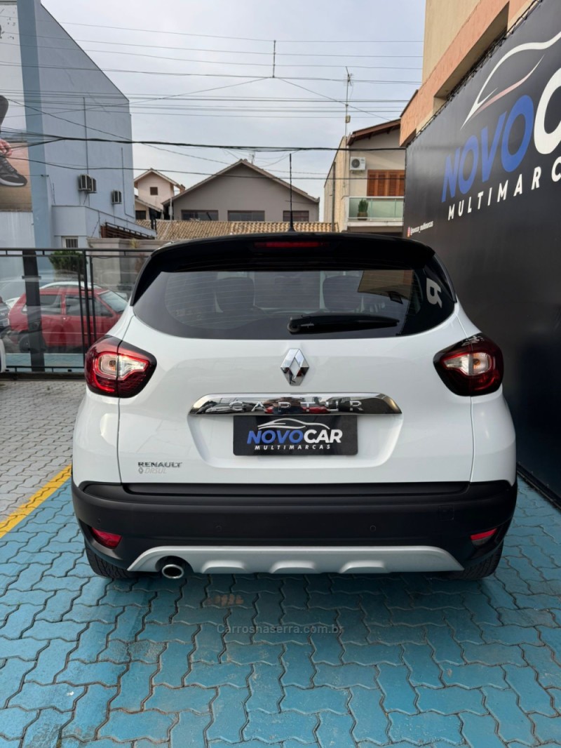 CAPTUR 1.6 16V SCE FLEX ZEN MANUAL - 2019 - ESTâNCIA VELHA