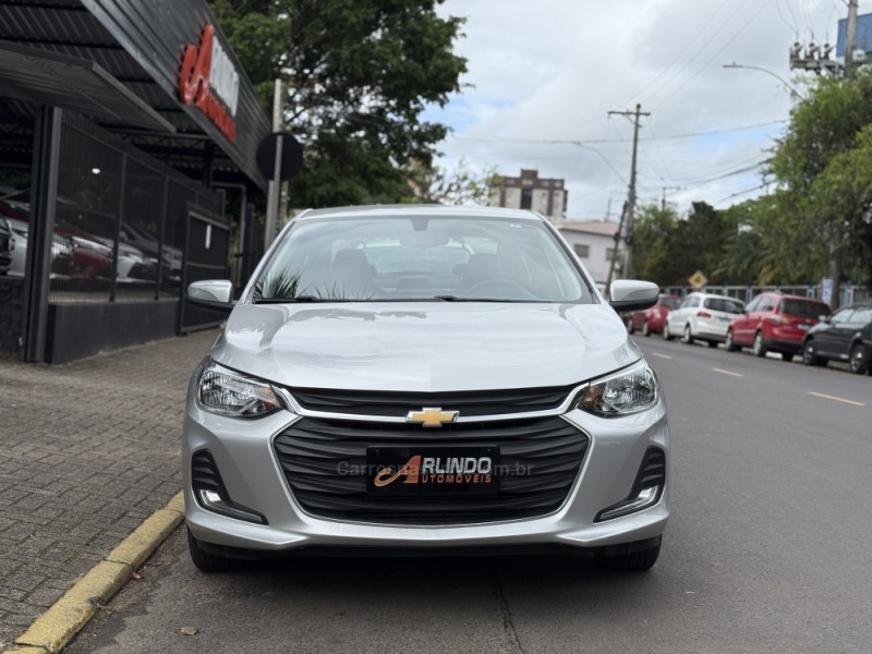 ONIX 1.0	PREMIER PLUS 12V TURBO FLEX 4P AUTOMÁTICO - 2021 - PAROBé
