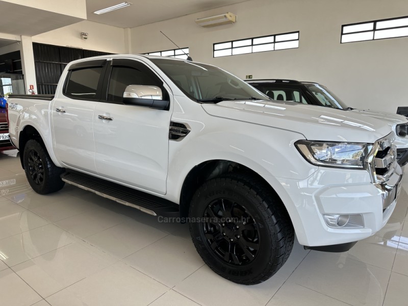 RANGER 3.2 XLT 4X4 CD 20V DIESEL 4P AUTOMÁTICO - 2019 - CHARQUEADAS