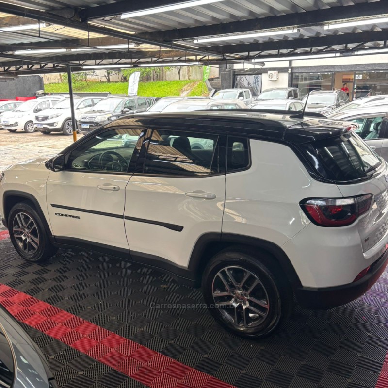 COMPASS 2.0 16V FLEX SPORT AUTOMÁTICO - 2019 - PASSO FUNDO