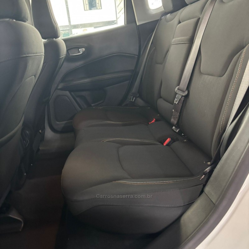 COMPASS 2.0 16V FLEX SPORT AUTOMÁTICO - 2019 - PASSO FUNDO
