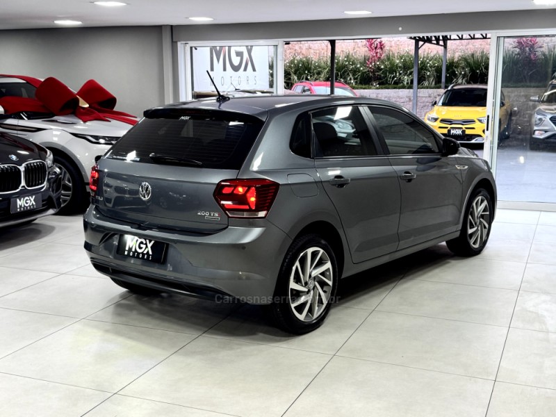 POLO 1.0	200 TSI HIGHLINE AUTOMÁTICO  - 2019 - PORTO ALEGRE