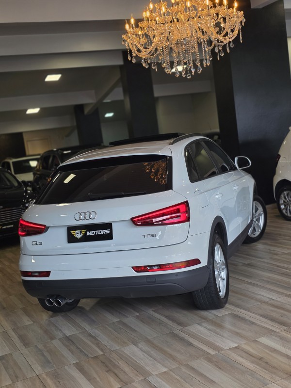 Q3 1.4 TFSI AMBIENTE GASOLINA 4P S TRONIC - 2017 - CAXIAS DO SUL