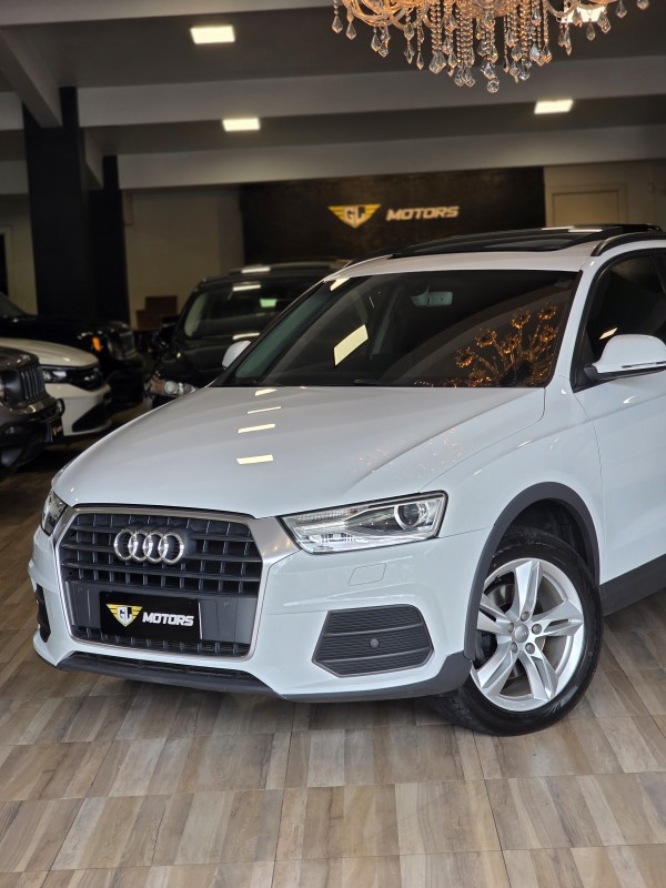 Q3 1.4 TFSI AMBIENTE GASOLINA 4P S TRONIC - 2017 - CAXIAS DO SUL