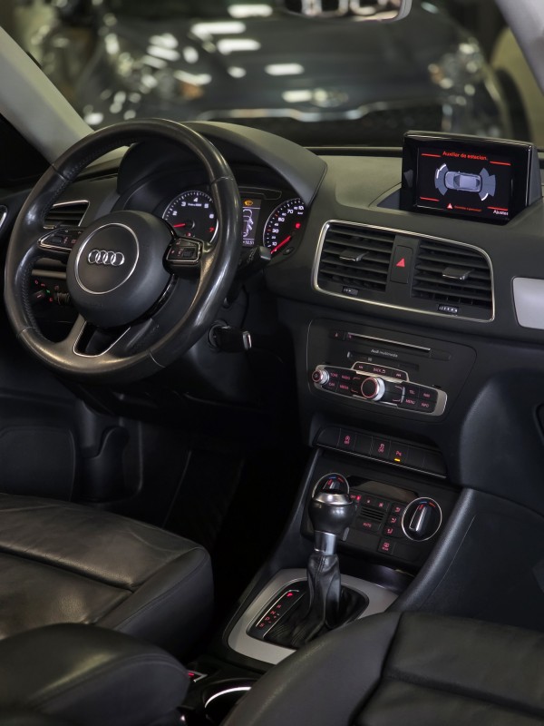 Q3 1.4 TFSI AMBIENTE GASOLINA 4P S TRONIC - 2017 - CAXIAS DO SUL