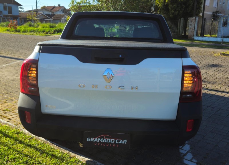 OROCH 1.6 16V EXPRESSION FLEX 4P MANUAL - 2022 - CANELA