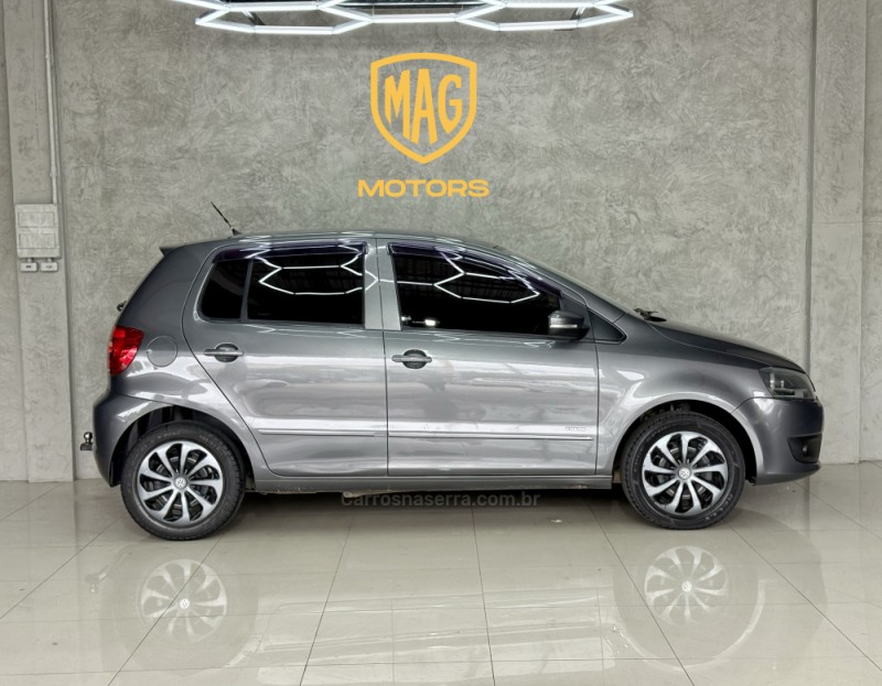 FOX 1.0 MI 8V FLEX 4P MANUAL - 2011 - CAXIAS DO SUL