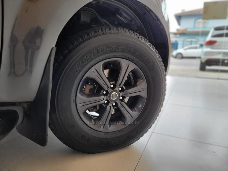 FRONTIER 2.3 ATTACK 4X4 CD BI-TURBO DIESEL 4P AUTOMÁTICO - 2021 - CANELA