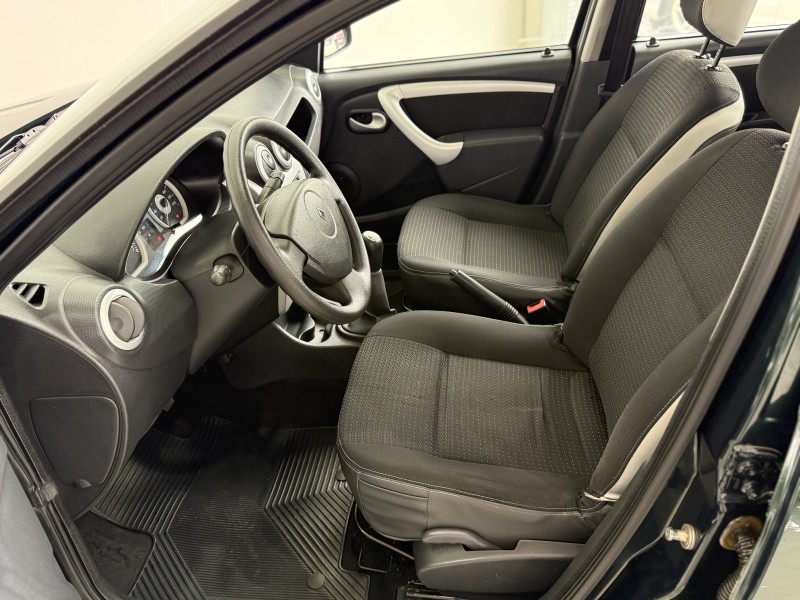 SANDERO 1.6 STEPWAY 16V FLEX 4P MANUAL - 2011 - CAXIAS DO SUL